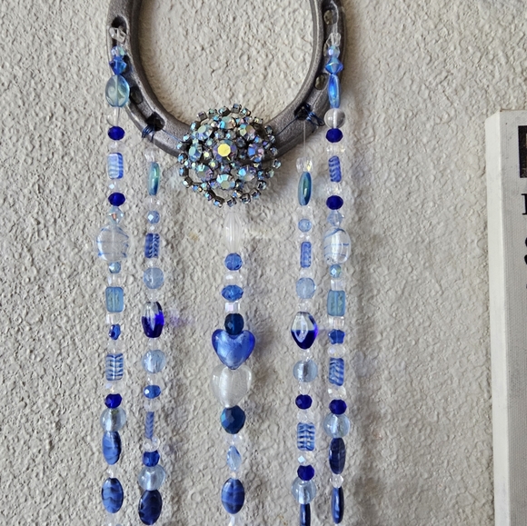 Horseshoe crystal beaded suncatcher with Owls. One of a kind. Hand made. - Picture 3 of 16